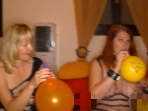 Amateurvideo Hausparty mit Luftballons von TittenCindy