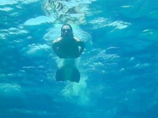 Amateurvideo Busty Mermaids von sexyengel