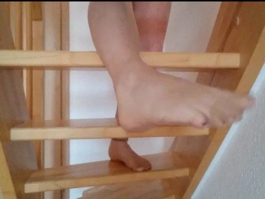 Amateurvideo Nylon Foot Treppen Fun ** Urlaub 2016 Wangerland ** von nylonjunge