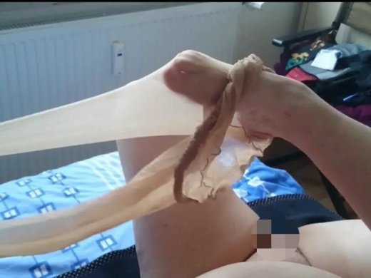 Amateurvideo BBW MILF und mein Penis in Nylon von nylonjunge