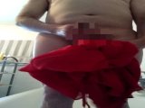 Amateurvideo Abspritzen und pissen auf ein Kleid from Amateurboy