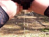 Amateurvideo Freies Pissen im Wald von Celina_Hot